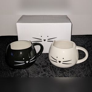 Black And White Cat Head Mugs Set